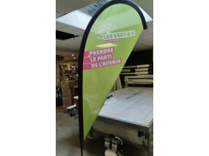 Oriflammes goutte de 2m imprim� sur mesure avec logo pour Les Verts genevois � Gen�ve